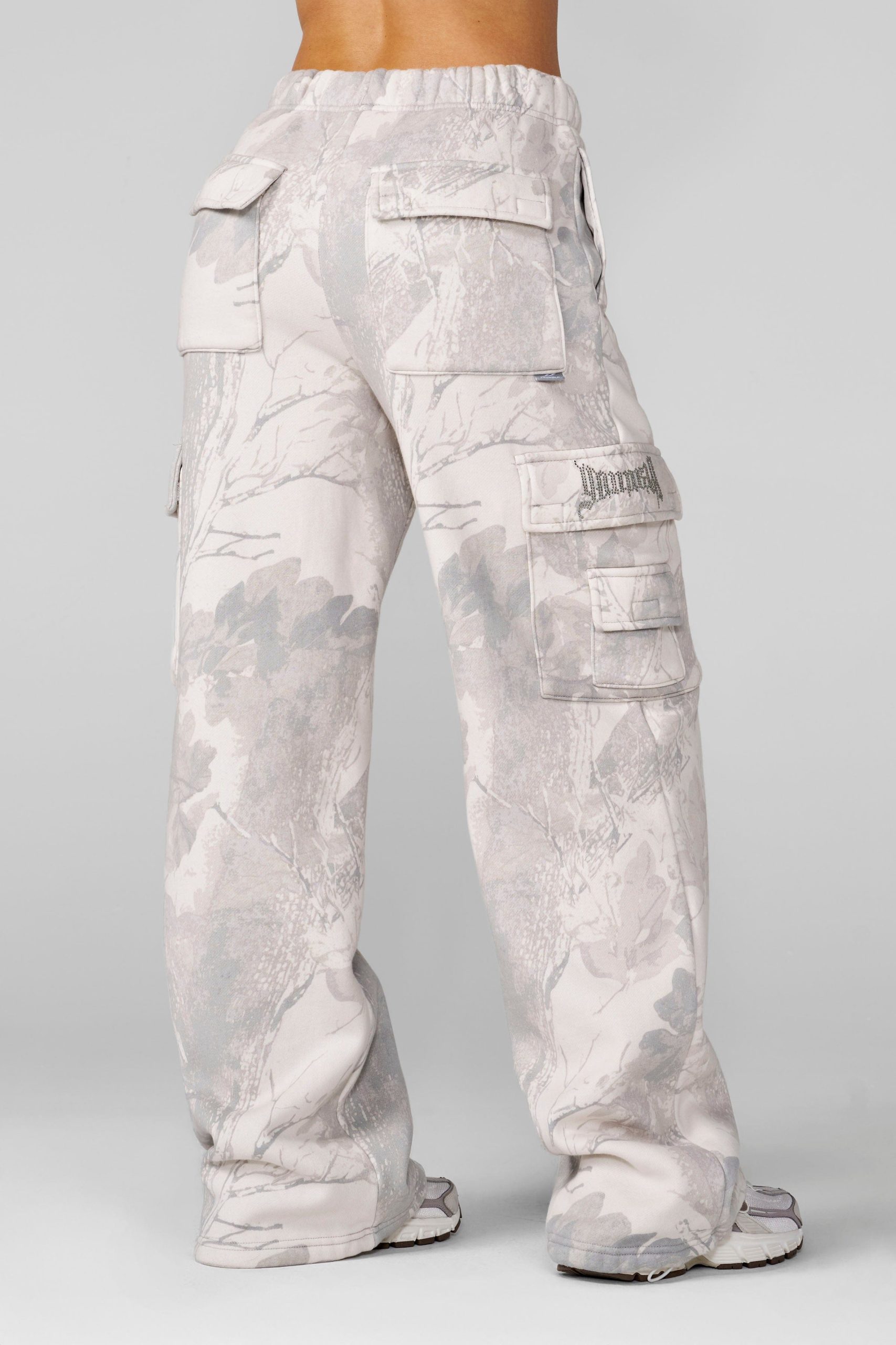 W2230 - Camo Cargo Joggers - Image 9