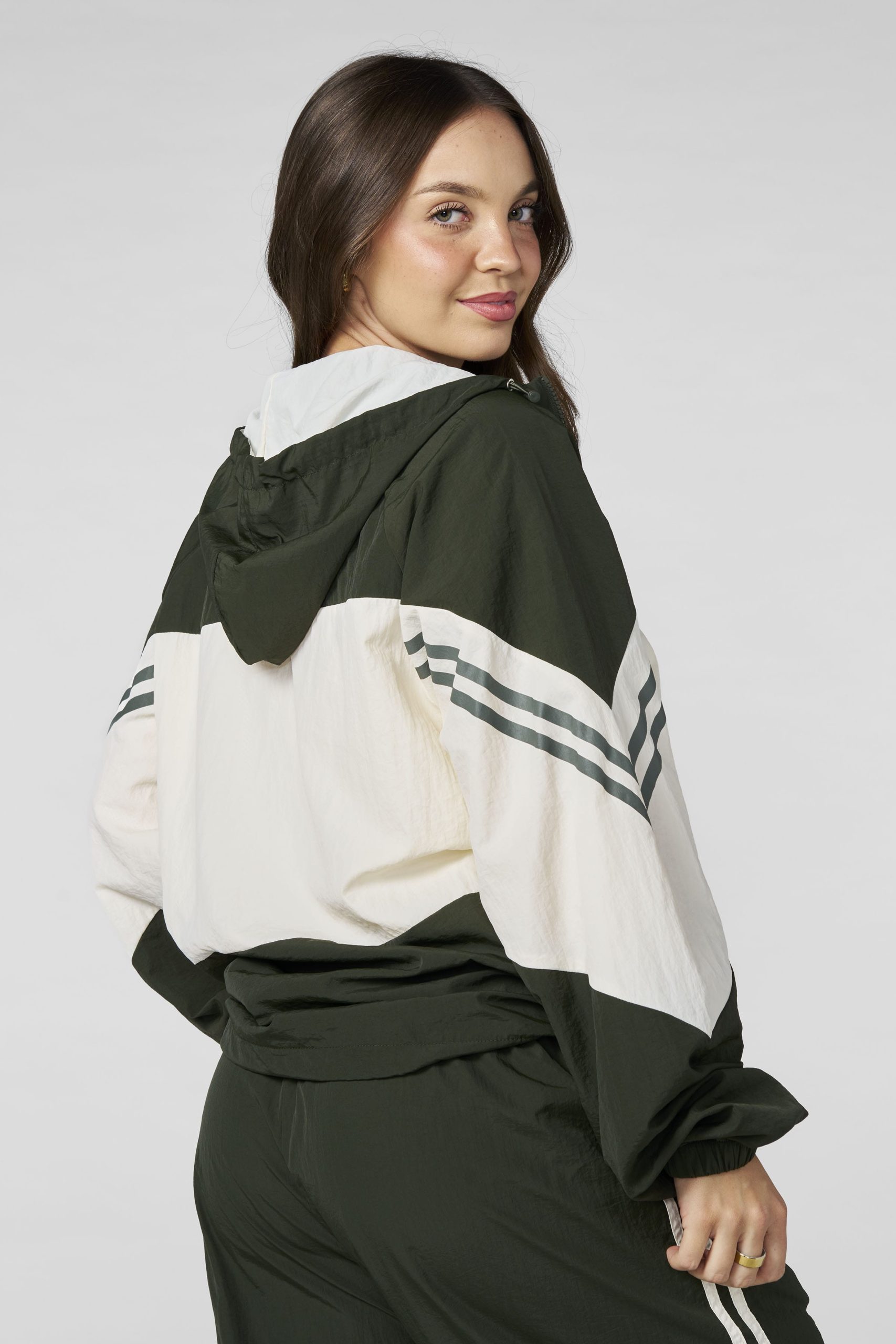 W5166 - Vintage Windbreaker - Image 5