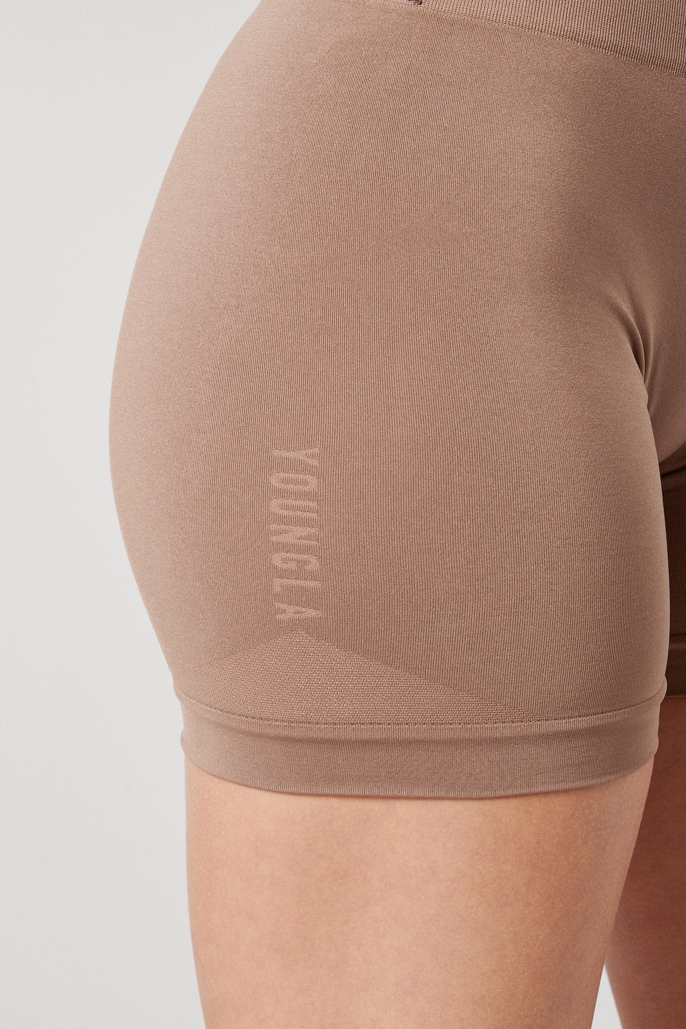 W120 - Core Seamless Shorts - Image 19